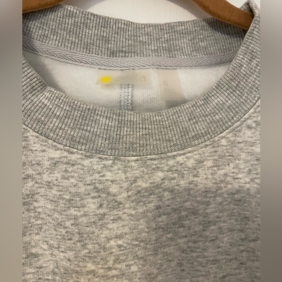 Zella Gray crewneck sweatshirt - Picture 3 of 5